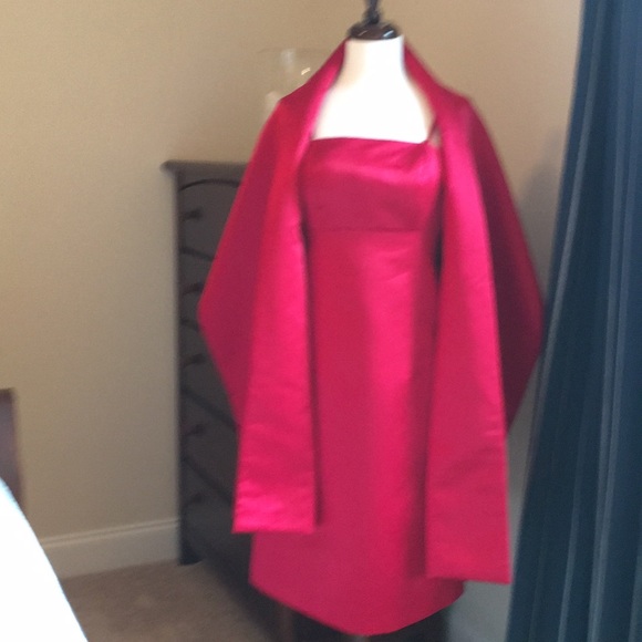 Red!! Beautiful red satin short dress with wrap - Picture 2 of 7